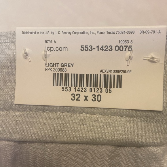 J.FERRAR NWT Size 32x30 Light Gray Slim 360 Flat Front Stretch Knit Pants - Picture 8 of 8